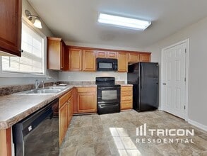 402 WI Pkwy in Dallas, GA - Building Photo - Building Photo