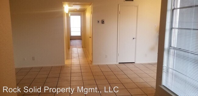 4601 Carlisle Blvd NE-Unit -Unit E3 in Albuquerque, NM - Building Photo - Building Photo