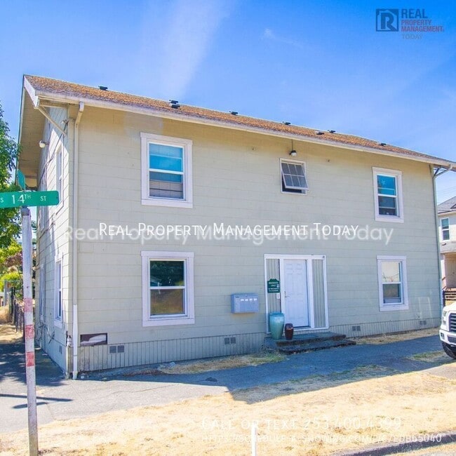 1002 S 14th St in Tacoma, WA - Building Photo - Building Photo