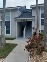 4860 S Atlantic Ave in New Smyrna Beach, FL - Building Photo