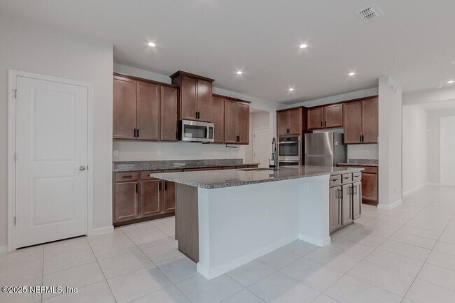 1536 Tan Tara Trl in Jacksonville, FL - Building Photo - Building Photo