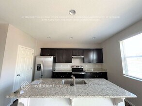 1733 Jade Ave in Brighton, CO - Foto de edificio - Building Photo