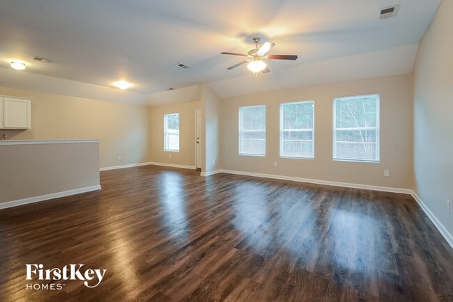 771 Deerwood Dr in Pell City, AL - Building Photo - Building Photo