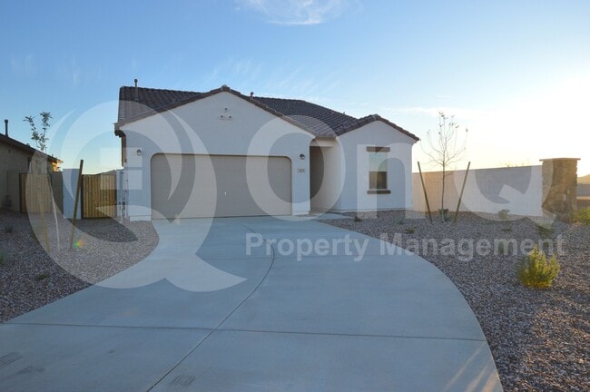 property at 473 W Mammoth Cave Dr