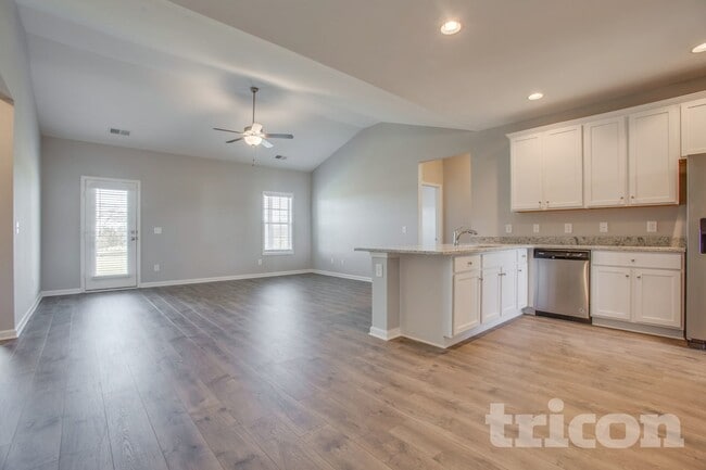 property at 913 Stokewood Pl