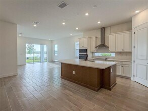 10020 Ballast Dr in Orlando, FL - Building Photo - Building Photo
