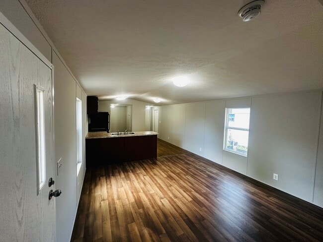 7775 Florida Blvd in Denham Springs, LA - Building Photo - Building Photo