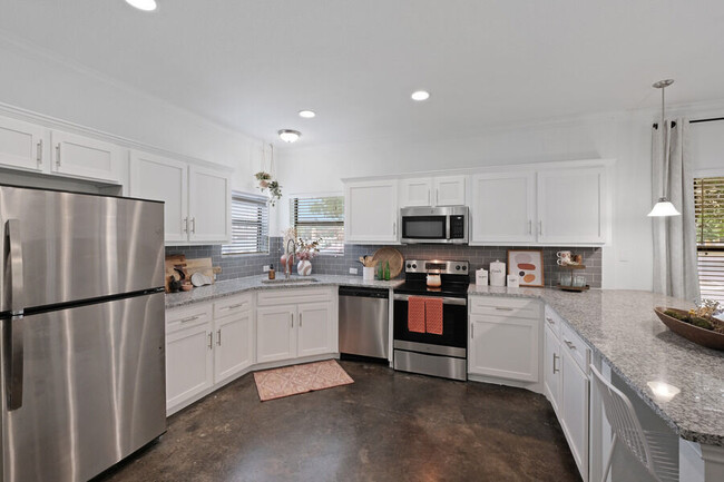 Cottages at Leon Creek in San Antonio, TX - Building Photo - Interior Photo