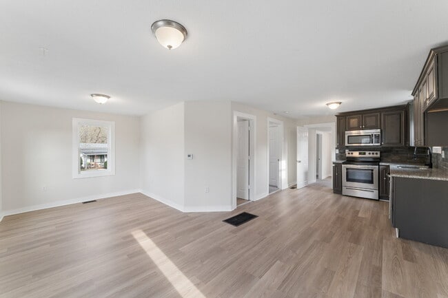 247 Shadyside Ave in Bonner Springs, KS - Building Photo - Building Photo