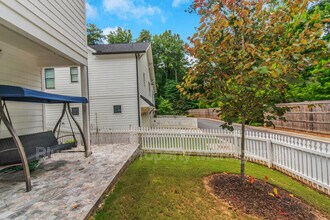 1840 Commons Cir in Atlanta, GA - Building Photo - Building Photo