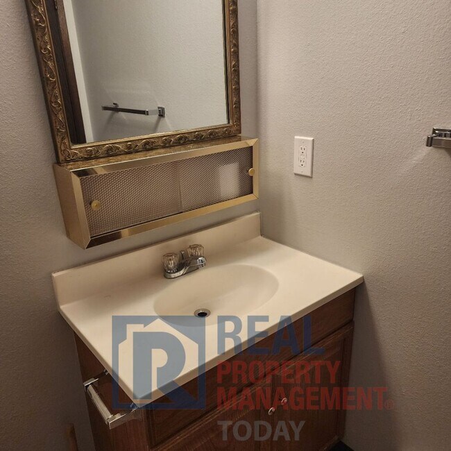 4644 N Pearl St-Unit -Unit 2 in Tacoma, WA - Building Photo - Building Photo