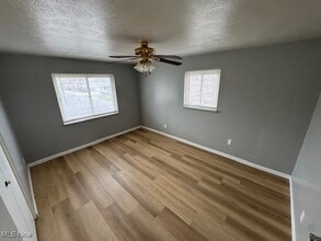 1600 Lee Terrace Dr in Wickliffe, OH - Building Photo - Building Photo