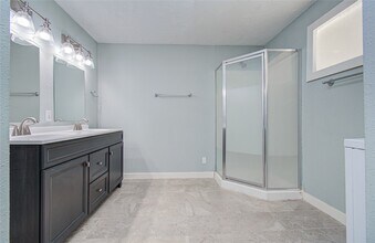 15510 Cypress Garden Dr in Tomball, TX - Building Photo - Building Photo