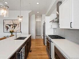 5469 S Curtice St in Littleton, CO - Building Photo