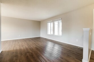 1515 S Dearborn St in Aurora, CO - Building Photo - Building Photo