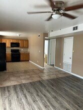 2117 Clearwater Dr, Unit A in Bullhead City, AZ - Building Photo - Building Photo