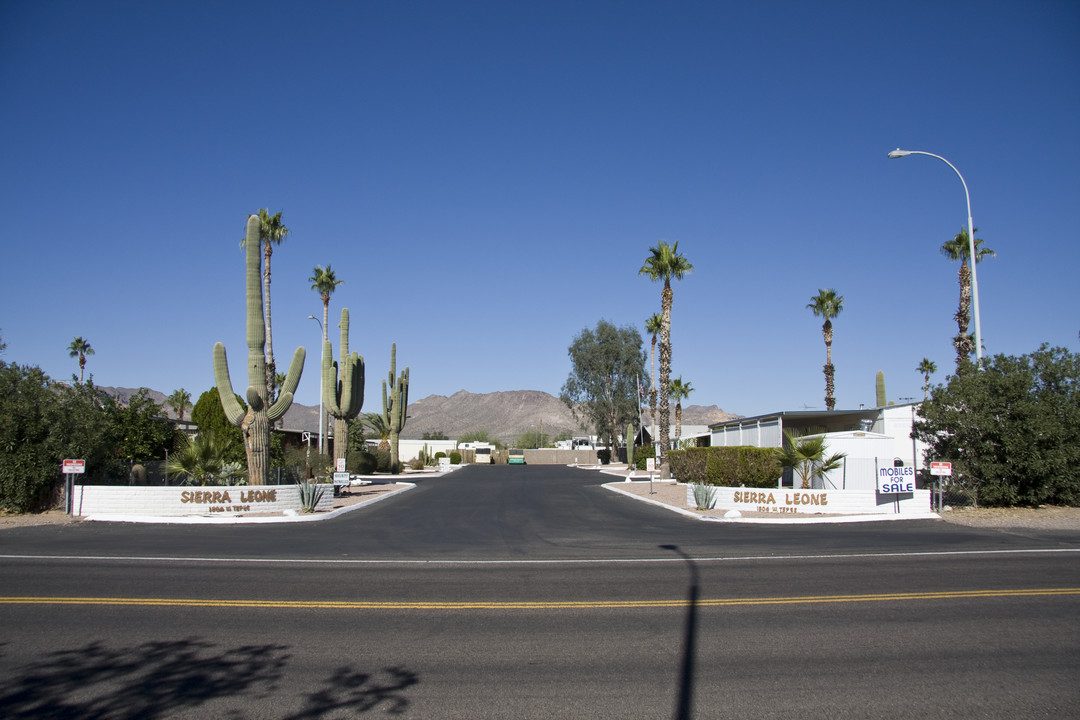 Sierra Leone Mobile Park in Apache Junction, AZ - Building Photo