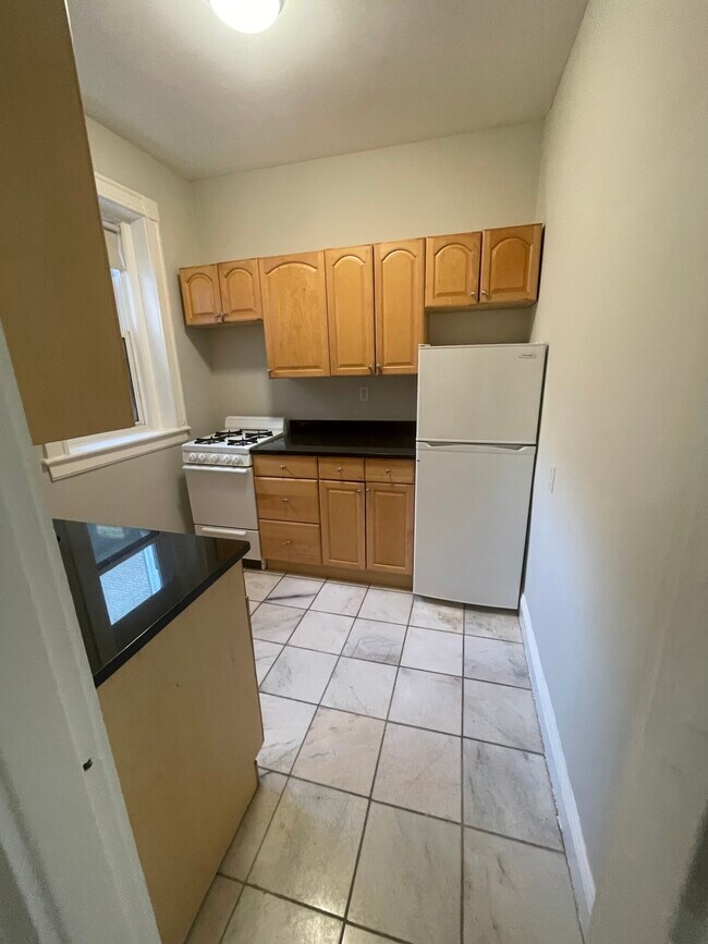 131 Summer St, Unit 10F in Somerville, MA - Building Photo - Building Photo