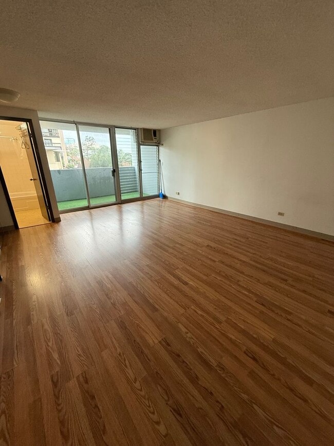 212 Ward Ave in Honolulu, HI - Building Photo - Building Photo