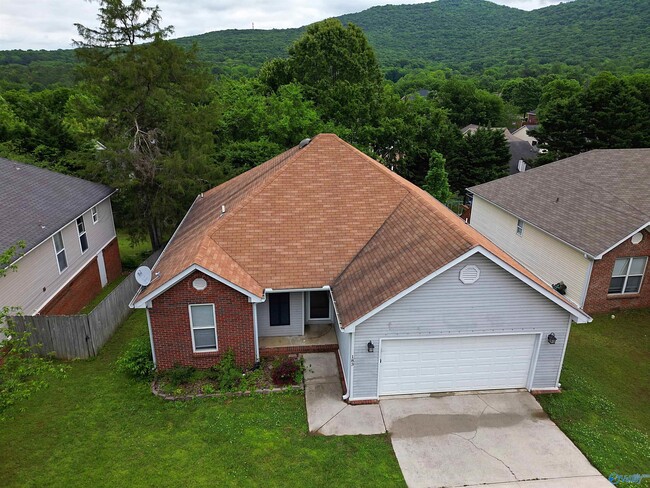 property at 183 Hollington Dr NE