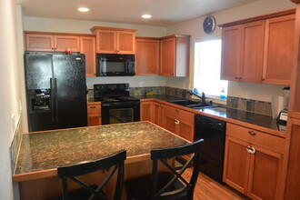 7610 NE 61st Way in Vancouver, WA - Building Photo - Building Photo