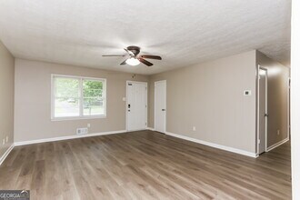 2609 Farn Dr in Ellenwood, GA - Building Photo - Building Photo