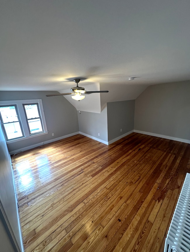 398 Whalley Ave, Unit 3