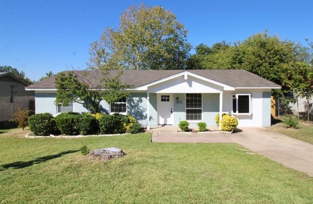 1212 Neptune Dr in Cedar Hill, TX - Building Photo