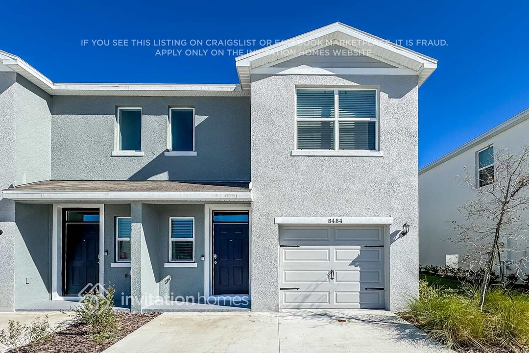 8484 Lofty Timber Wy in Wesley Chapel, FL - Building Photo