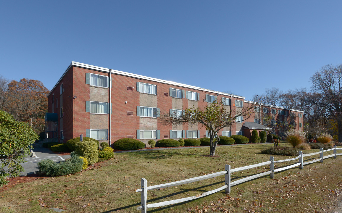 Mayflower Landing in Middleboro, MA - Building Photo