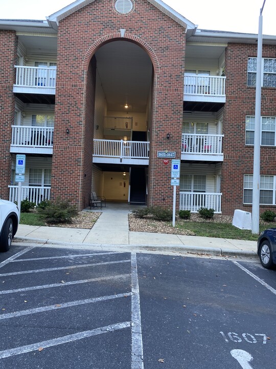 1635 Kenmore Dr in Clayton, NC - Building Photo