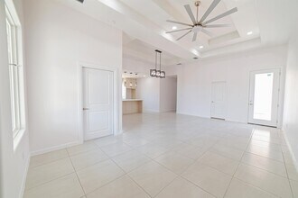 154 Lagos Ave in Laredo, TX - Building Photo - Building Photo