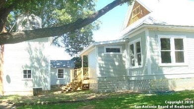 119 Idlewilde Blvd in Comfort, TX - Building Photo - Building Photo