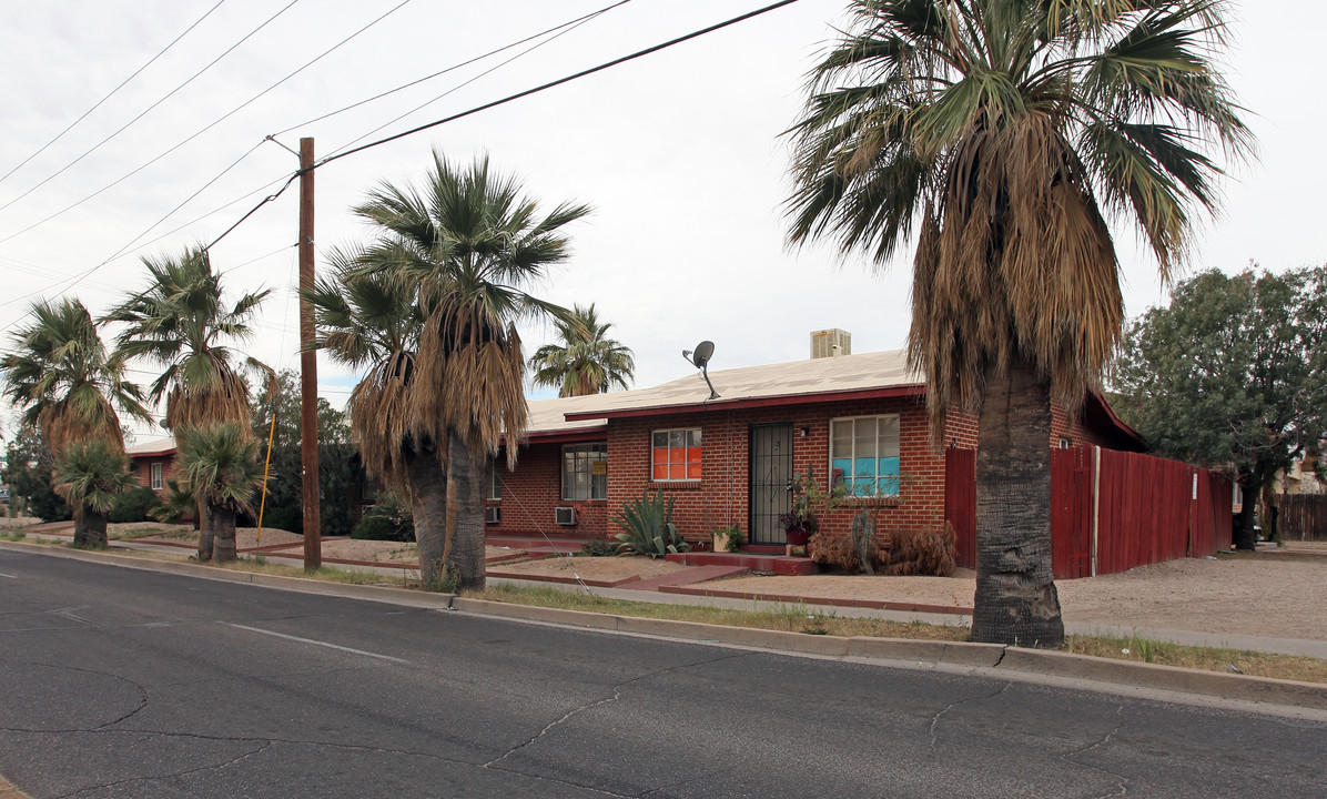 Euclid Apartments in Tucson, AZ - Building Photo