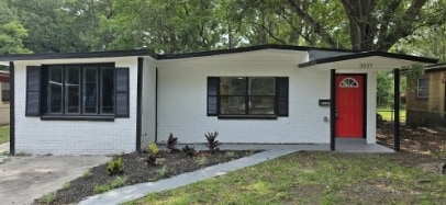 property at 3537 Henrietta St