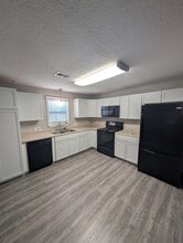 3449 Bridgette Ln in Mont Belvieu, TX - Foto de edificio - Building Photo