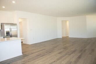 203 Donnington Dr in Hutto, TX - Building Photo - Building Photo