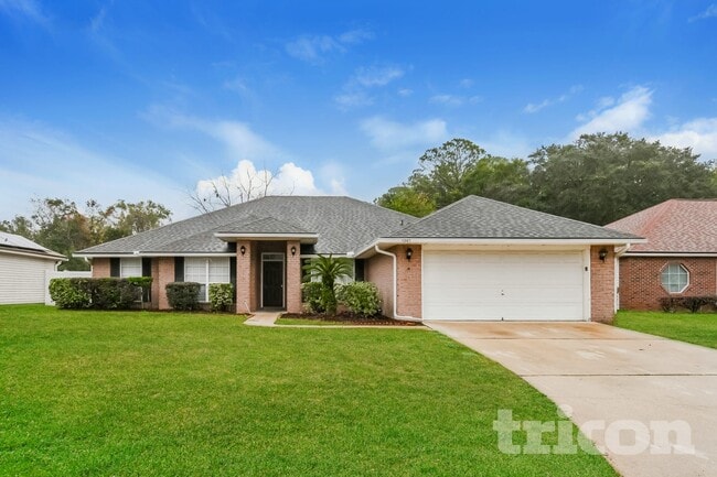 property at 1267 Summit Oaks Dr E