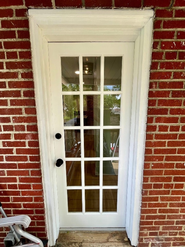 property at 110 W Poplar St