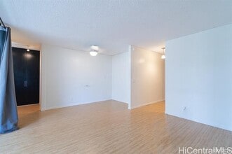 55 S Judd St in Honolulu, HI - Building Photo - Building Photo