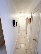 915 Forest Hill Blvd, Unit A in West Palm Beach, FL - Building Photo - Building Photo