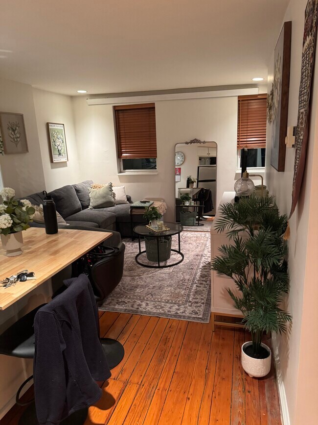 1920 Washington St, Unit # 4