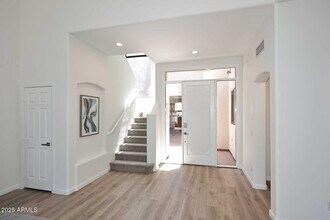 333 N Pennington Dr in Chandler, AZ - Building Photo - Building Photo