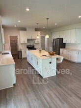 245 Chinook Dr in Greenville, SC - Building Photo - Building Photo