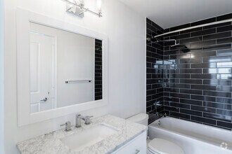 3225 Georgia Ave NW, Unit 302 in Washington, DC - Foto de edificio - Building Photo