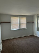 7508 Thouron Ave in Philadelphia, PA - Building Photo - Building Photo