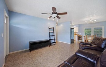 1208 Mohican Blvd in Jupiter, FL - Building Photo - Building Photo