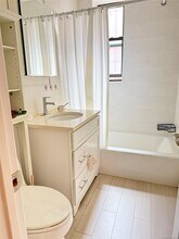 132-30 Sanford Ave in Queens, NY - Building Photo - Building Photo