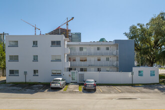 3101 SW 27th Ave in Coconut Grove, FL - Building Photo - Building Photo