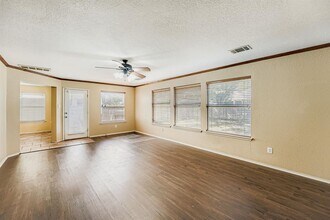 3509 Texas Topaz Dr in Austin, TX - Building Photo - Building Photo